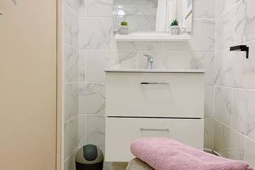 Appartement De Vacances pour 4 Personnes dans Bagnolet, Seine-Saint-Denis, Photo 3