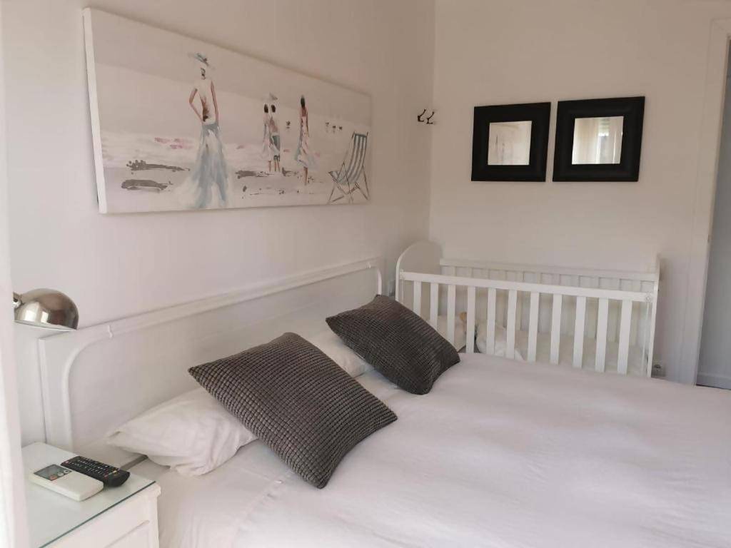 Apartamento entero, Perfecto apto a orillas del mediterráneo / 4Pax in Platja del Perellonet - Recatí (El Perellonet), Valencia