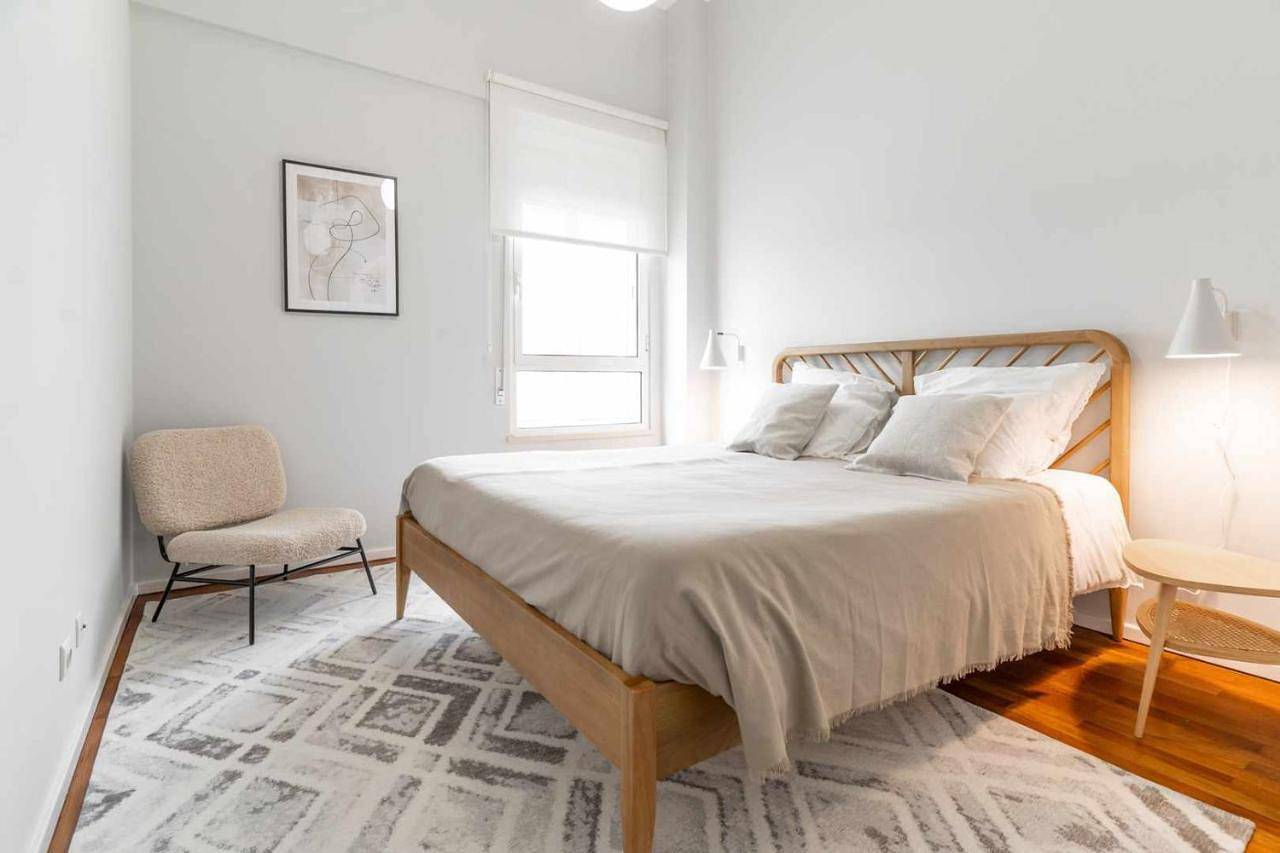 Apartamento inteiro, Lisboa Apart T3 com piscina tenis ginasio in Carnide, Costa de Lisboa
