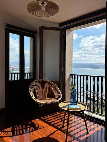 Gîte pour 4 personnes, avec vue et balcon à Ferrol