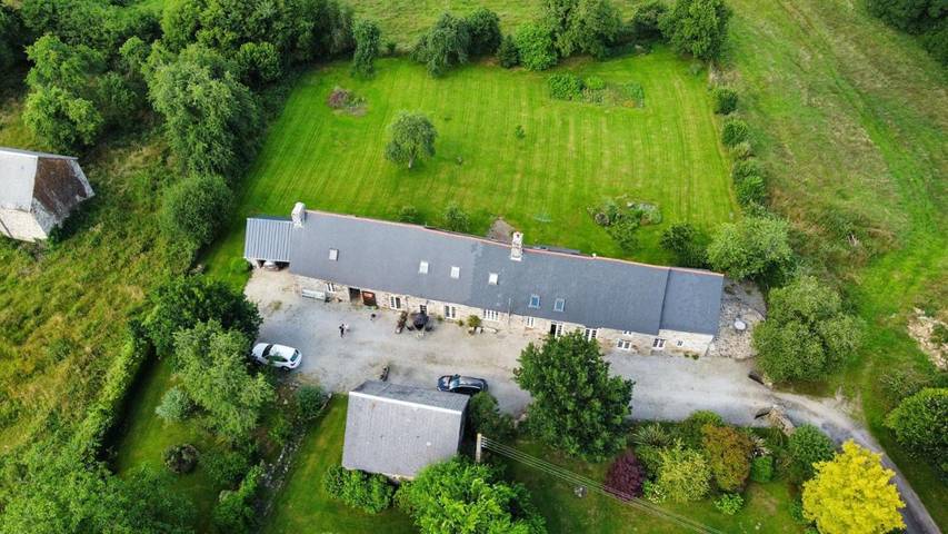 Location de vacances pour 5 personnes, avec jardin et vue à Lonlay-l'Abbaye - 2