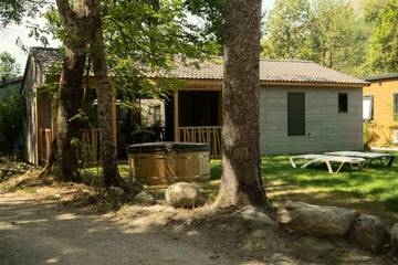 Camping voor 6 Personen in Savignac-les-Ormeaux, Franse Pyreneeën, Afbeelding 2