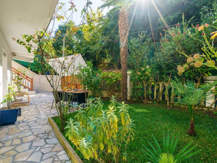 Gîte pour 4 personnes, avec terrasse et jardin à Biarritz - 2