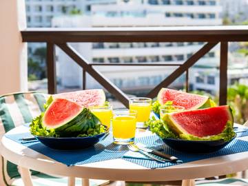 Holiday Apartment for 6 People in Playa del Camisón, Arona, Photo 2