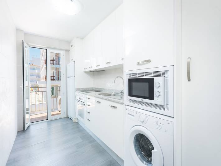 Ferienwohnung für 4 Personen, mit Terrasse in Cala Bona - 2