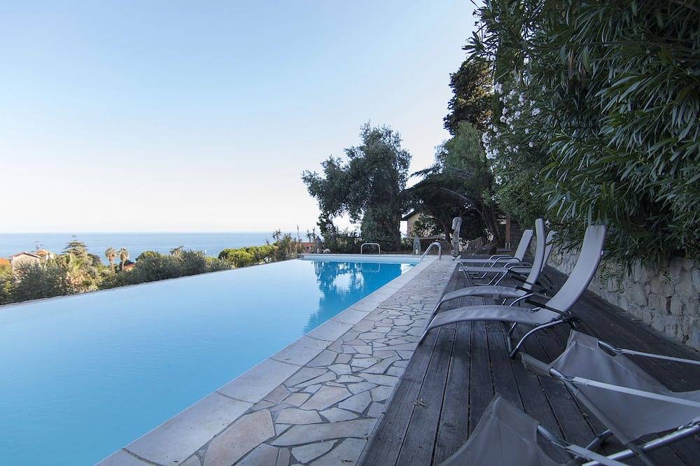 Historische Villa mit Meerblick und Pool in Latte (Ventimiglia), Ventimiglia