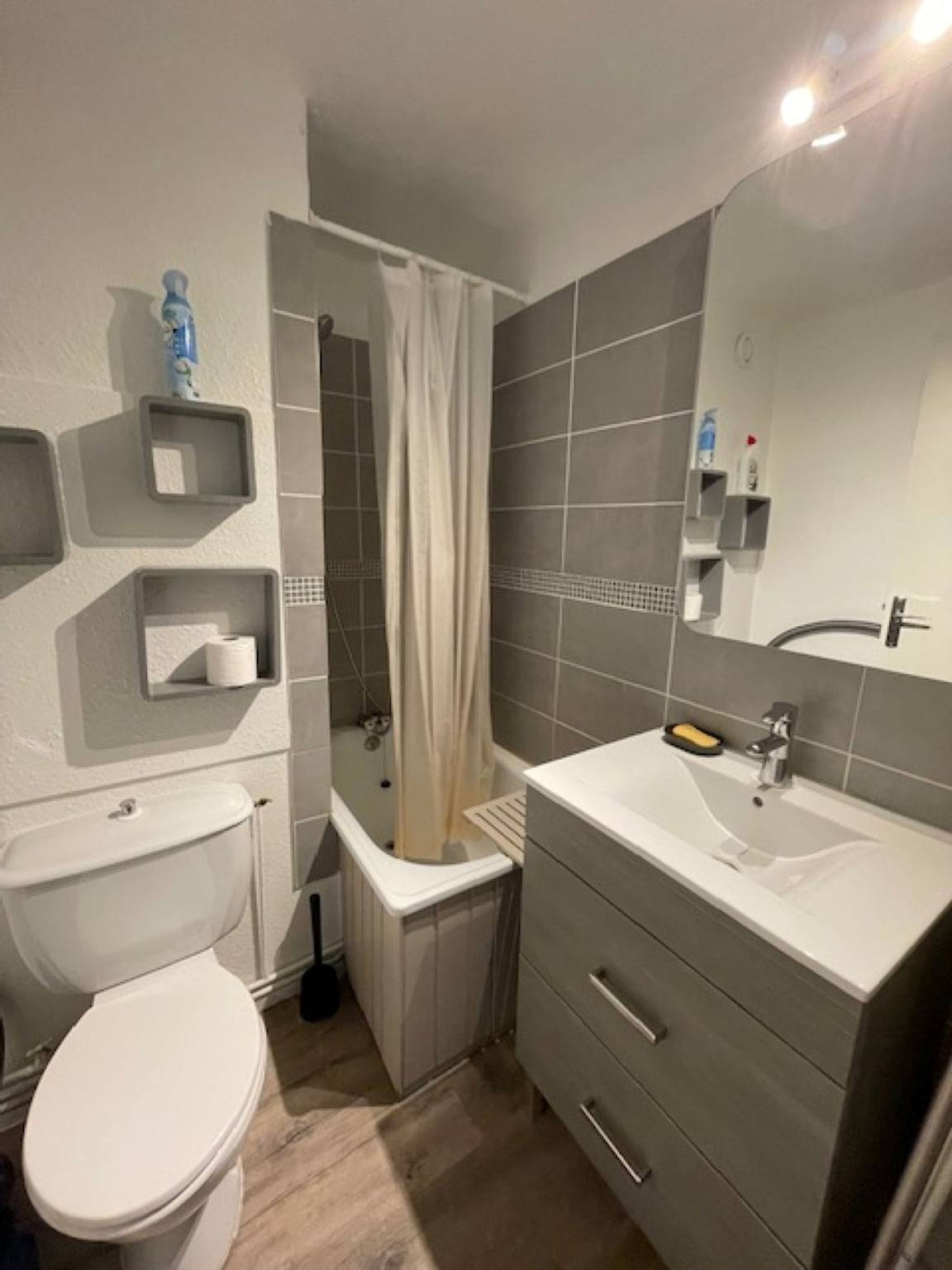 Estudio entero, Estudio para 6 personas con balcón in Super Besse, Besse-et-Saint-Anastaise