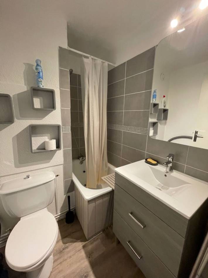 Studio entier, Stud 114 Tb in Super Besse, Besse-et-Saint-Anastaise