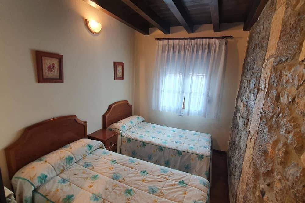 Entire apartment, El Mirador del Duje, House for 7 - Picos de Europa in Tielve, Cabrales