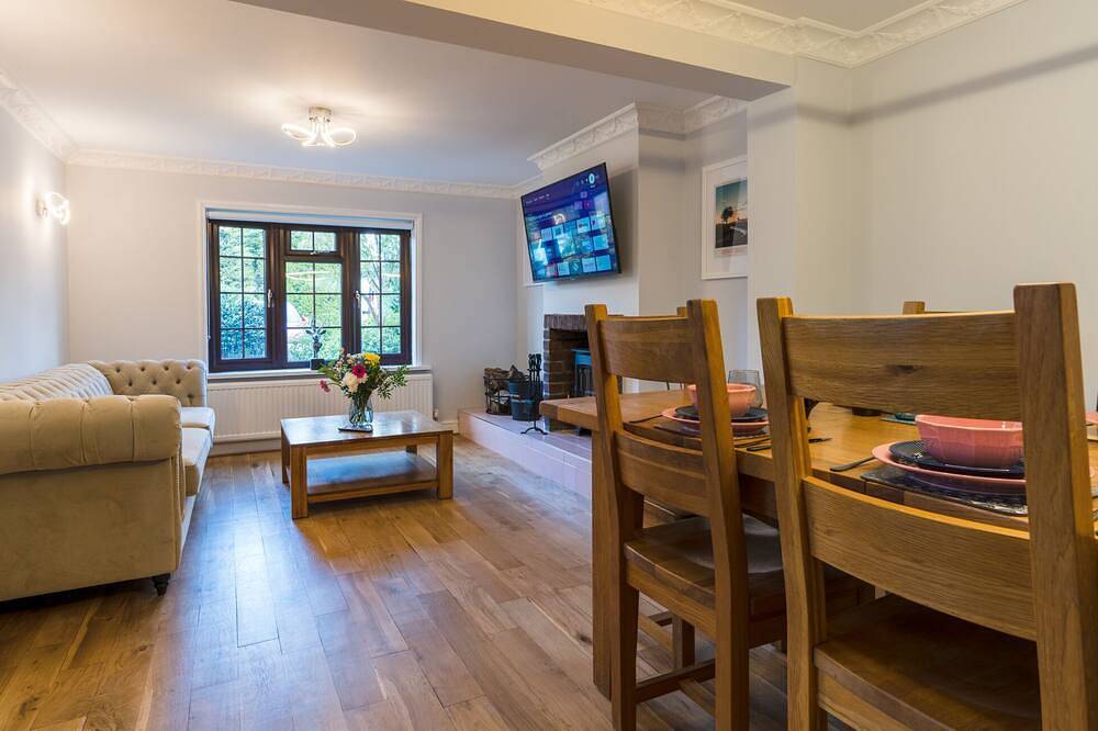 'Stag' - Cozy & stylish railway cottage near the New Forest in Ringwood, Hampshire