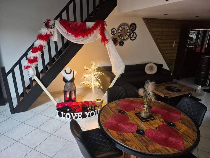 Gîte pour 2 personnes, avec jacuzzi à Bogny-sur-Meuse - 3