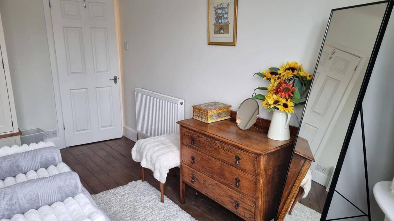 Cosy Bournemouth Bungalow in Bournemouth, South West England