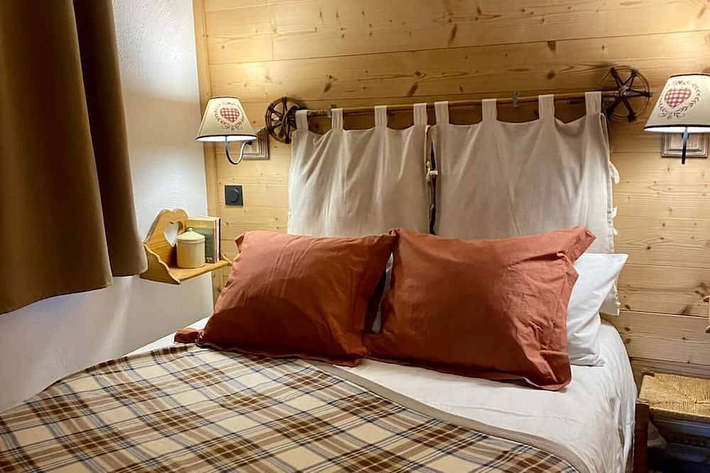 Appartement entier, Rez De Jardin De Chalet Au Coeur Du Village De Molines En Queyras 4 Personnes in Molines-en-Queyras, Queyras