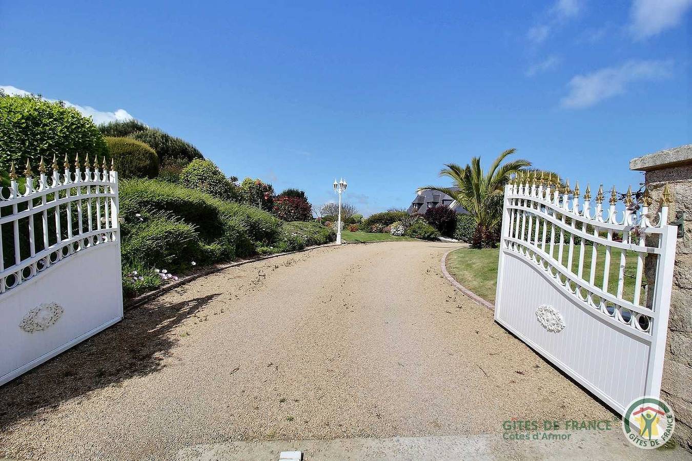 La Roseraie in Penvénan, Côte de Granit Rose