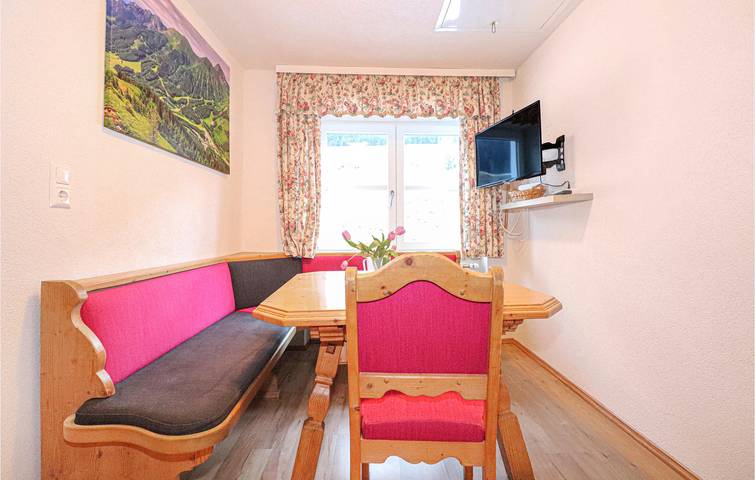Ganze Ferienwohnung, Gemütliche 1-Zimmer-Wohnung in der Nähe von Skiliften und Fluss, mit WLAN und Küche in Vordernberg, Östliche Obersteiermark