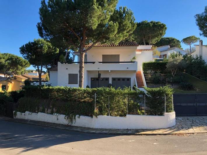 Casa rural para 7 personas, con jardín además de piscina y vistas en Pals - 3