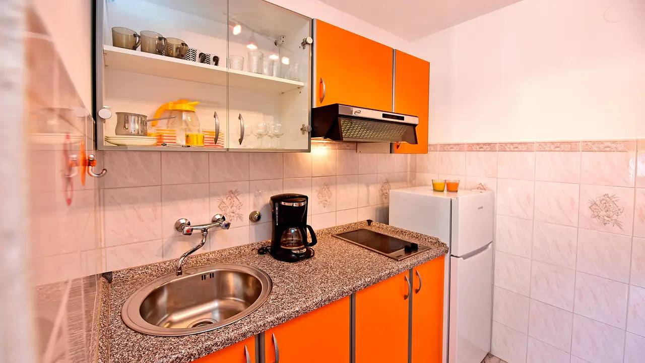 Cijeli studio, Studio für 2 Personen (19 m²) in Novigrad in Novigrad, Mareda