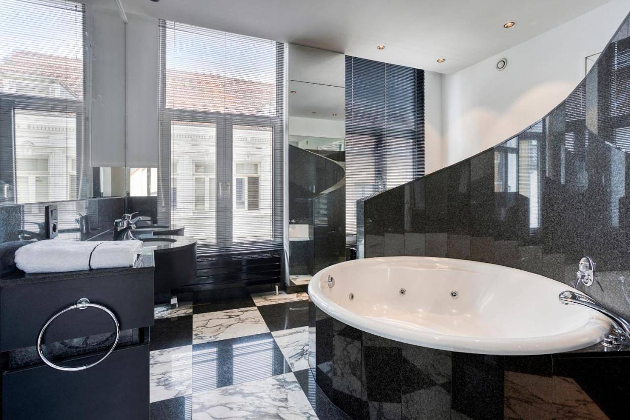 The Waaghuys Residence Exclusive City Mansion with Private Spa and Fitness in Antwerpen, Antwerpen und Umgebung