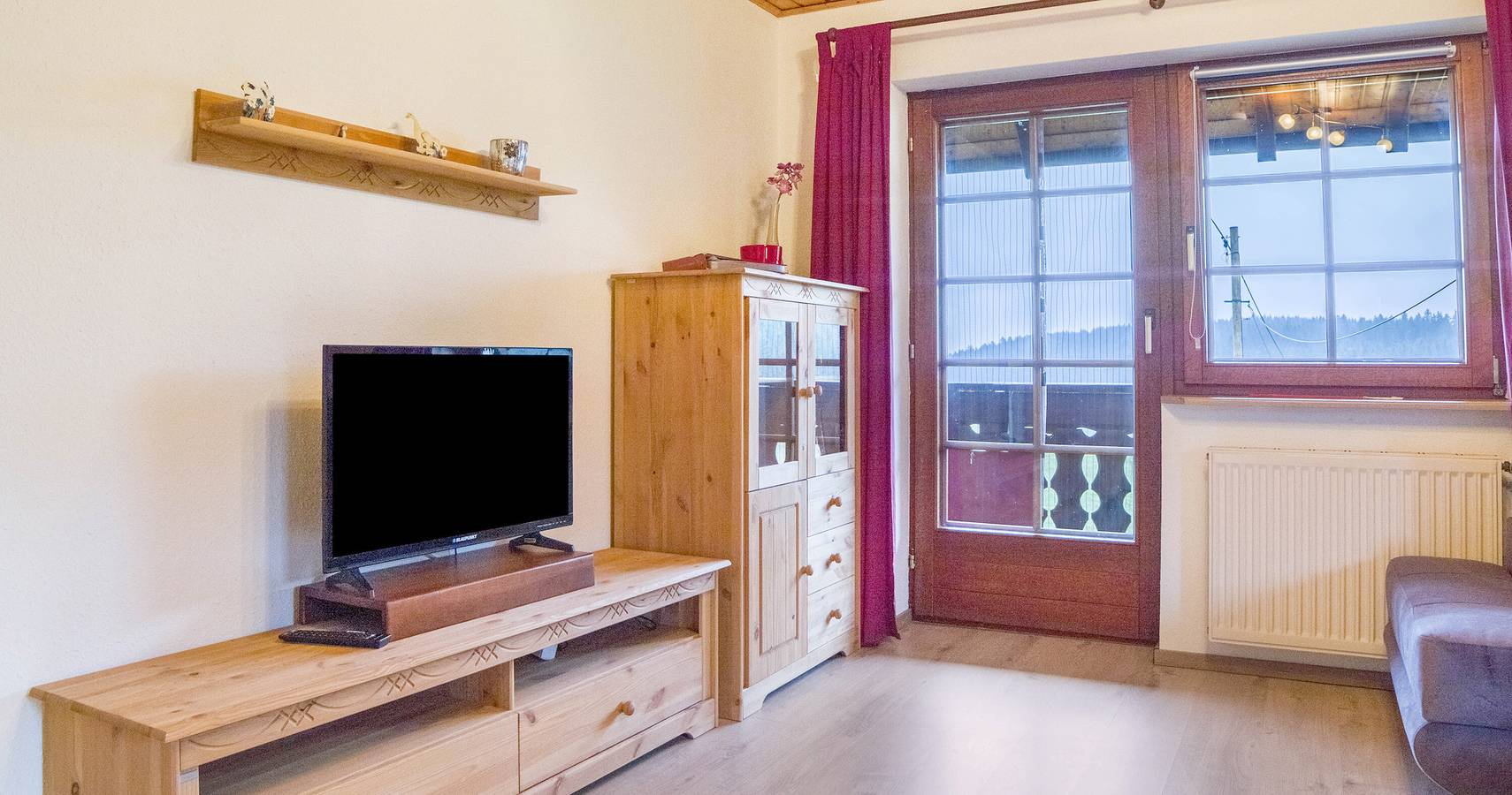 Ganze Wohnung, Ferienwohnung "Morgenrot" mit Balkon & Wifi, haustierfreundlich in Suedlicher Schwarzwald, Eisenbach