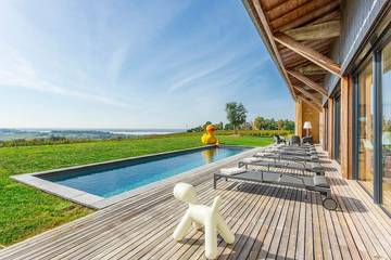 Location de vacances pour 6 personnes, avec terrasse et jardin à Plassac