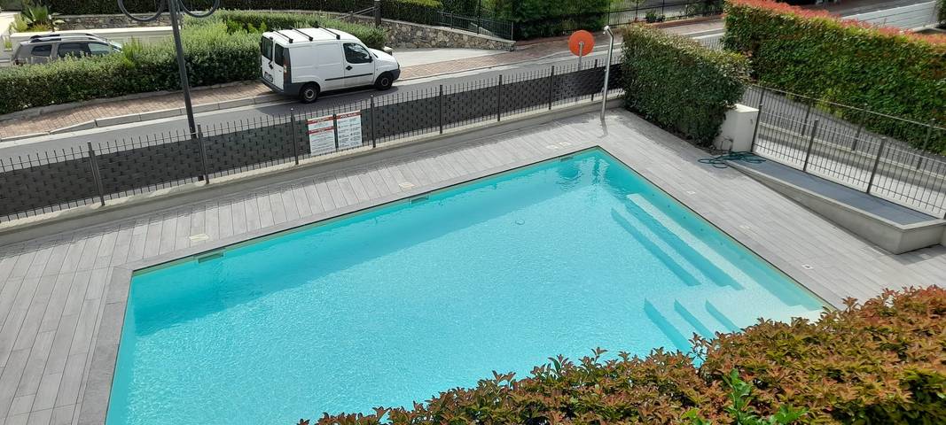 Appartamento per 4 persone, con giardino e piscina in Borghetto Santo Spirito