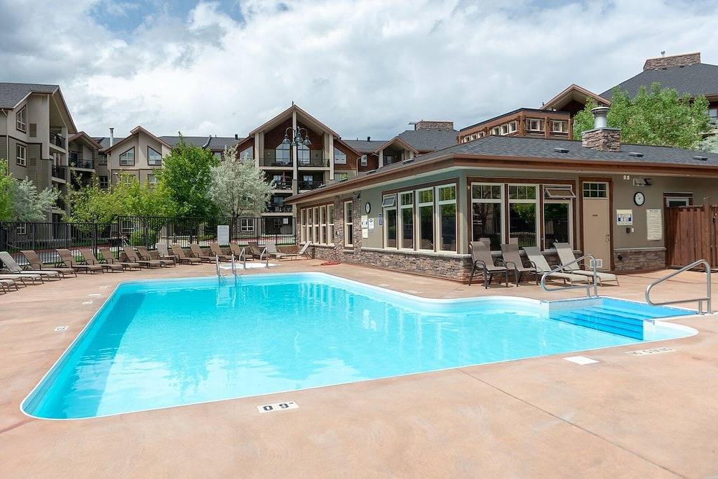 Ganze Wohnung, Newly Renovated, Spacious Condo in Kootenay-Nationalpark