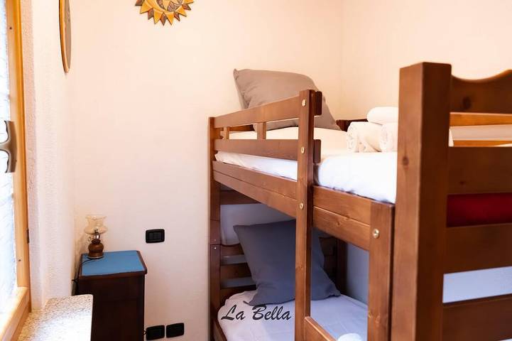 Ferienwohnung für 19 Personen, mit Terrasse in Brusimpiano Gemeinde - 3