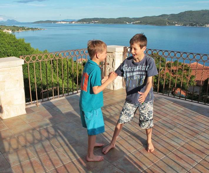 Villa pour 8 personnes, avec vue ainsi que jardin et piscine à Viganj - 2