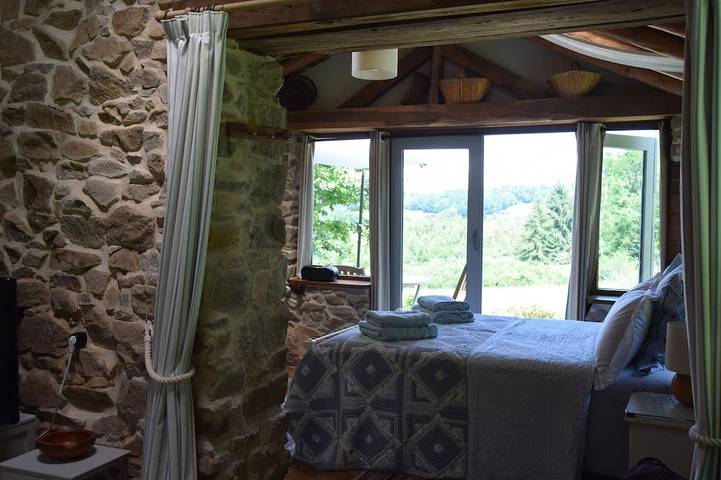 Cottage spacieux avec de belles vues et le jardin /bois, une société privée in Saint-Pardoux-la-Rivière, Parc naturel régional Périgord-Limousin