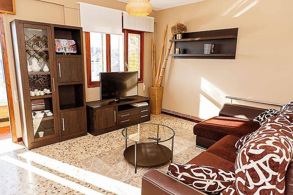 Appartement entier, Torre Plaza 5. A spacious apartment in Boiro, beaches and terraces. in Boiro, Rías Baixas