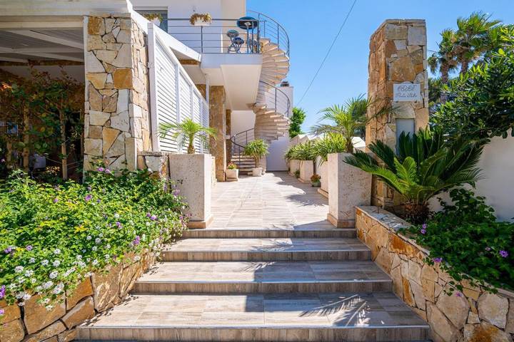 Chambre d’hôte pour 2 personnes, avec piscine ainsi que vue et jardin à Ugento - 2