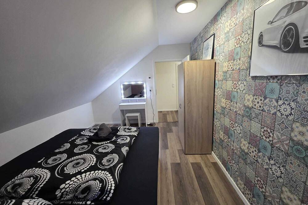 Ganze Wohnung, Ruhige Dachgeschoßwohnung Bad Berleburg in Bad Berleburg, Kreis Siegen-Wittgenstein