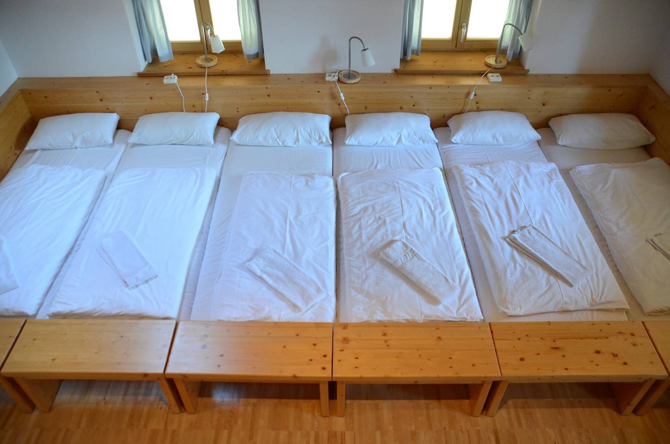 Mattress Dormitory 'Yellow' with Shared Terrace & Garden, Without Kitchen in Seeshaupt, Starnberger See