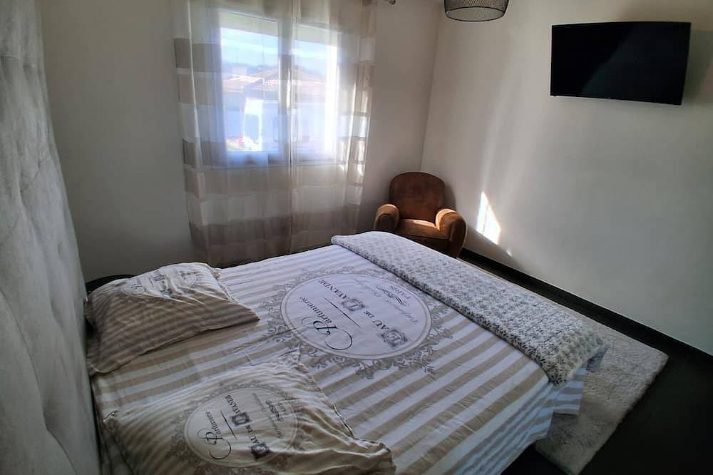 Casa Dolce vita in Talasani, Corte en omgeving