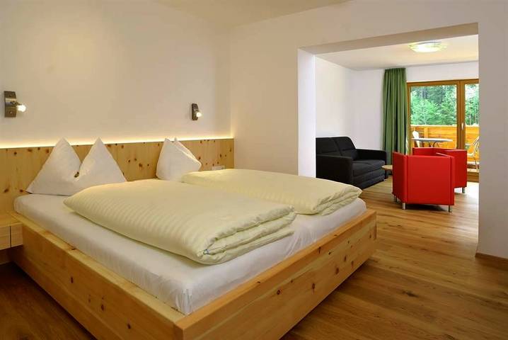 Hütte für 3 Personen, mit Whirlpool und Sauna sowie Garten, mit Haustier im Tennengebirge