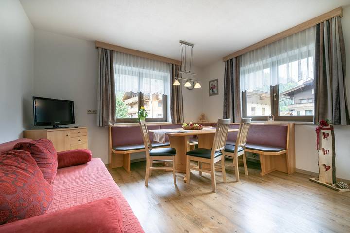 Gîte pour 7 personnes, avec jardin, adapté aux familles à Zell am Ziller - 4