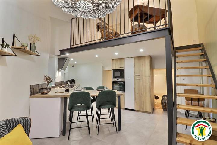 Gîte pour 2 personnes, avec terrasse dans Saint-Vincent-la-Commanderie