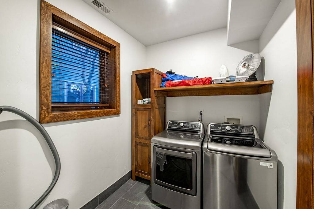 Best Ski In/Out location in the heart of Park City! Updated, clean and stocked. in Uinta Wasatch Cache National Forest