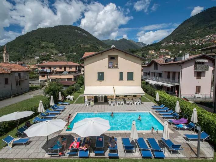 Gîte pour 6 personnes, avec Balcon et Piscine à Domaso