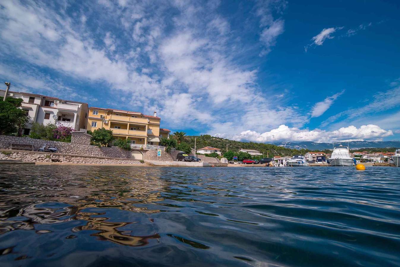 Ganze Ferienwohnung, Ferienwohnung direkt am Meer  in Barbat na Rabu, Rab