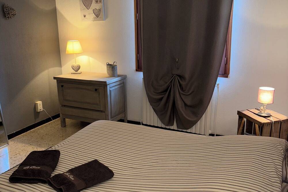 Unsere Villa Domeli befindet sich im Herzen der provenzalischen Landschaft. in Villelaure, Regionaler Naturpark Luberon