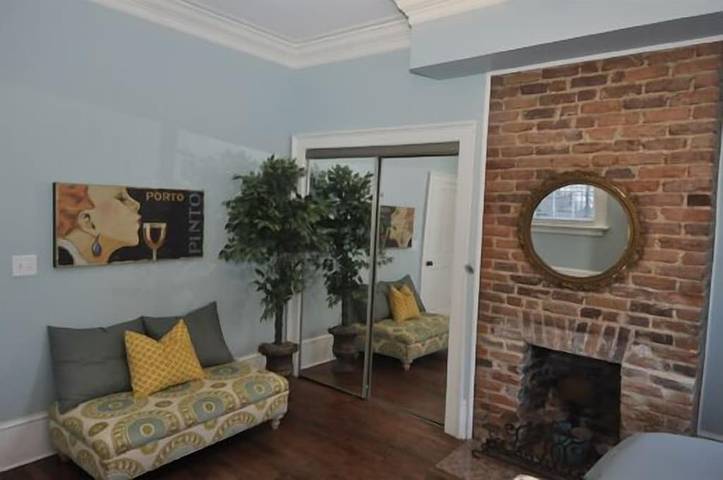 Vacation rental for 4 people, with terrace and yard in Charleston