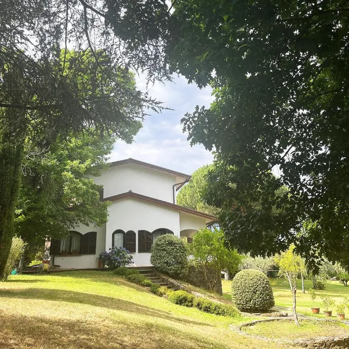 Casa de vacaciones para 7 personas, con vistas además de piscina y jardín - 1