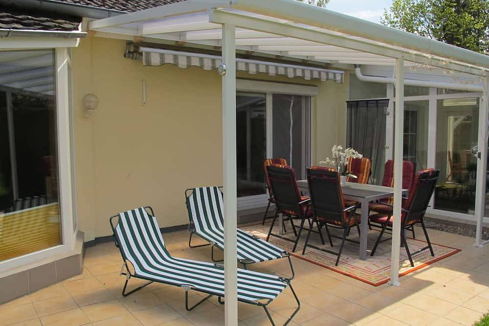 Wunderbares alleinstehendes Ferienhaus für 6 Personen mit  W-Lan, Tv, Terrasse und Parkplatz in Godern, Pinnow