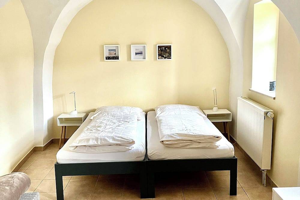 Ganze Wohnung, Zu Hause am Fluß des Lebens in Görlitz, Oberlausitz-Niederschlesien