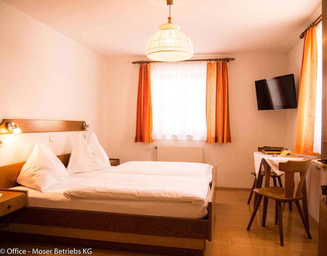 Doppelzimmer, Toilette und Dusche getrennt in St. Lambrecht, Murau (Kreischberg)