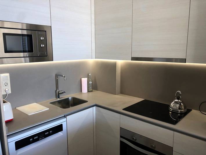 Apartamento entero, Pasos para Sand Pad N Barcelona, paquete de 3 habitaciones y 2 baños in Platja del Morer (Sant Pol de Mar), Sant Pol de Mar