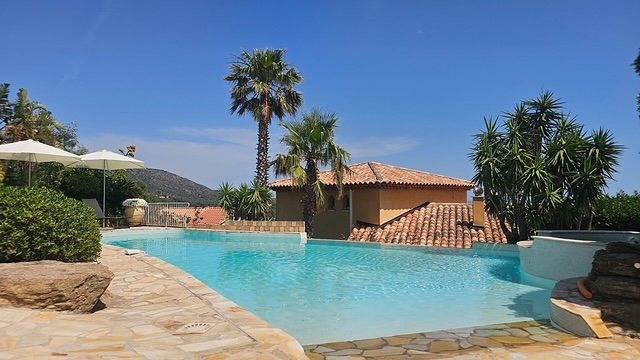Villa voor 12 personen met whirlpool in Bormes-les-Mimosas, Nationaal park Port-Cros