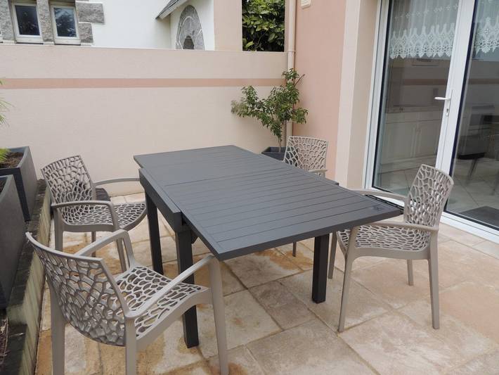 Gîte pour 4 personnes, avec jardin dans Plage Caroual - 4