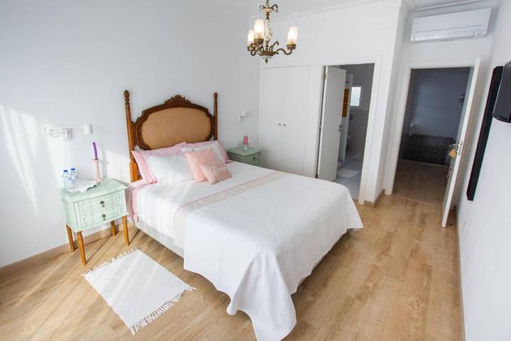 Maison d’hôte pour 2 personnes, avec vue sur le lac ainsi que terrasse et vue à Aljezur - 3